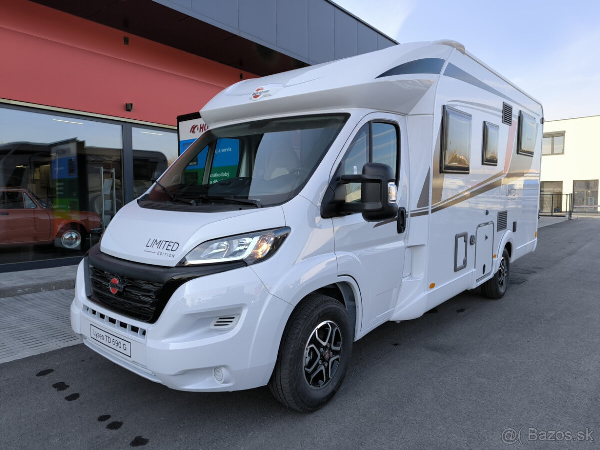 nový karavan Bürstner Lyseo TD 690G 4-miestny Automat