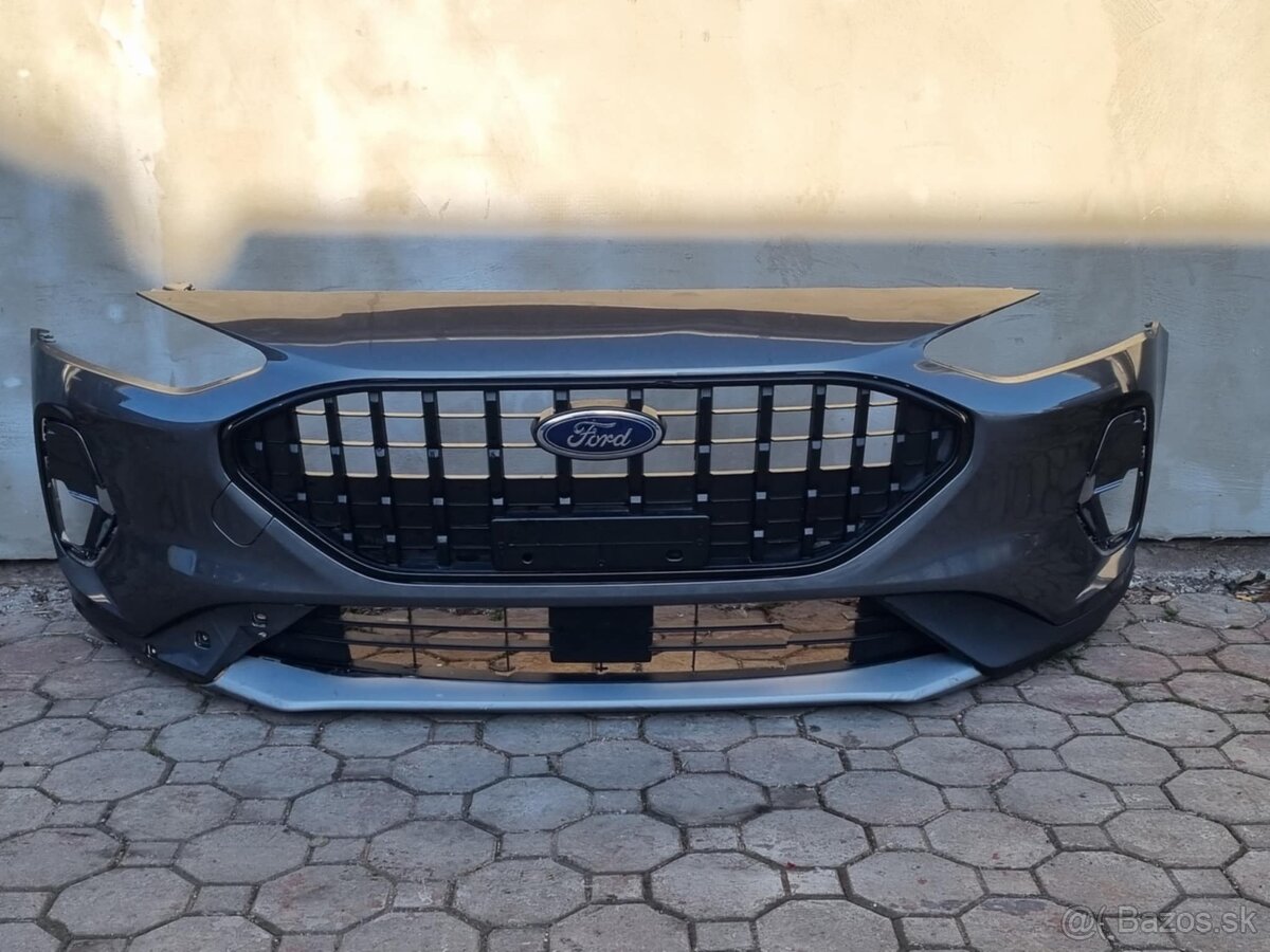 Predný nárazník Ford Focus Mk4