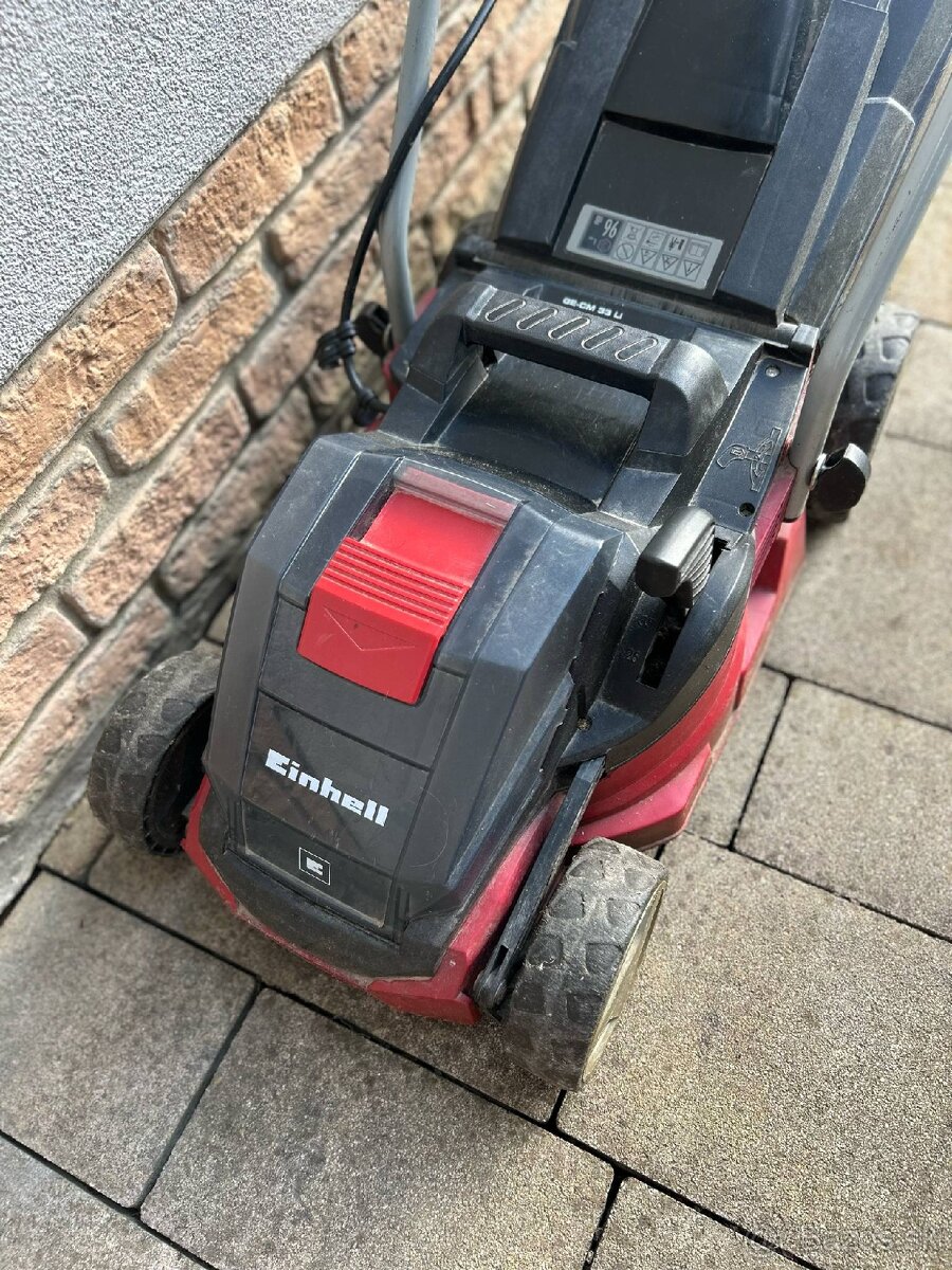 Akumulatorova kosačka Einhell plus dve baterie