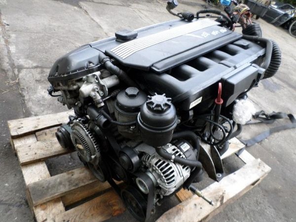 rozpredaj m52 m54 2.5i na diely