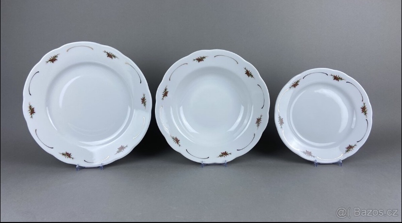 Vianočná porcelánová sada tanierov, 18dielna