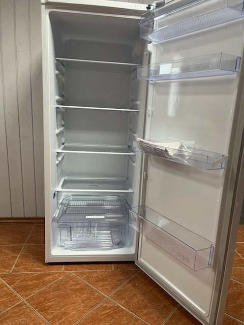 Monoklimaticka chladnička