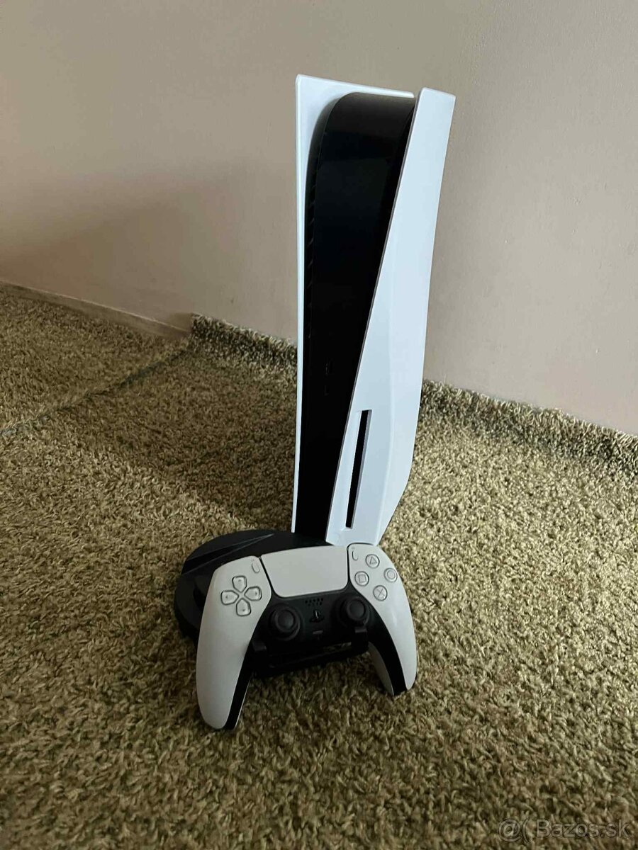 Ponúkam na predaj PS5 s mechanikou ( osobný odber)