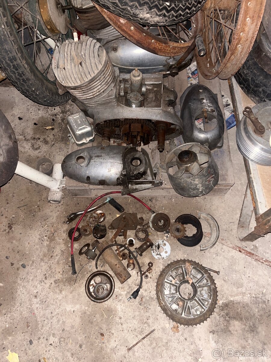 Predam rozobraty motor CZ 175 502 prasa + ND