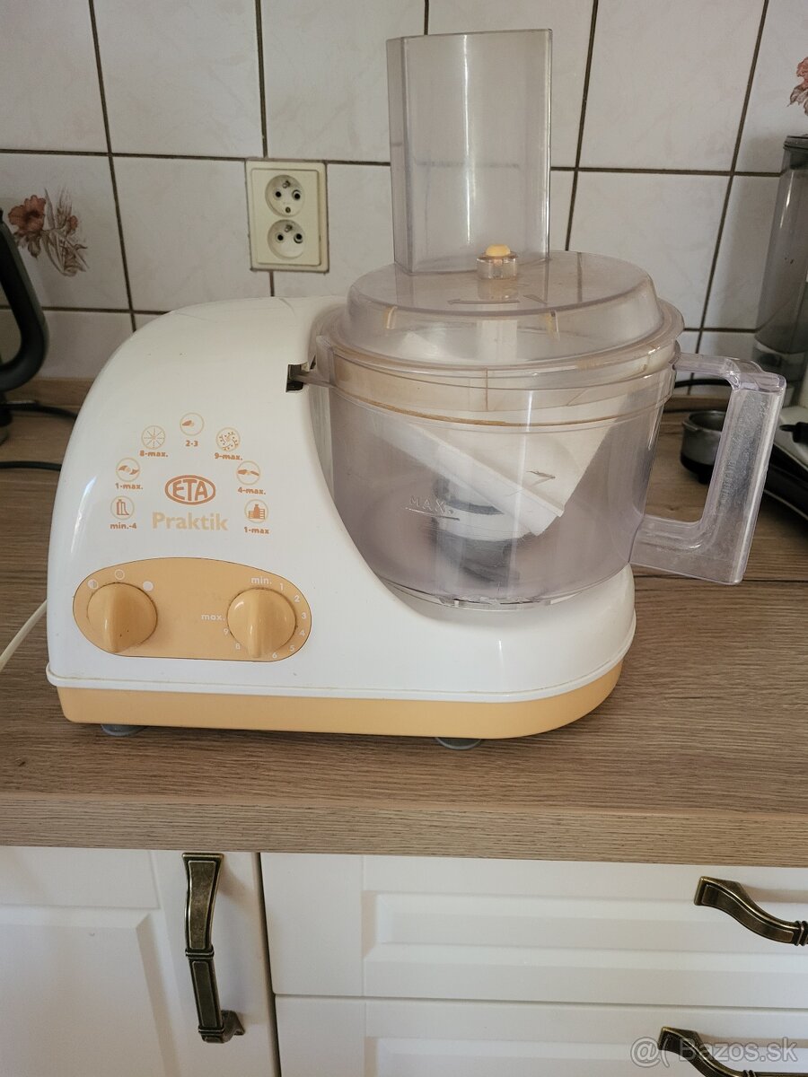 Nádoba na kuchynský robot