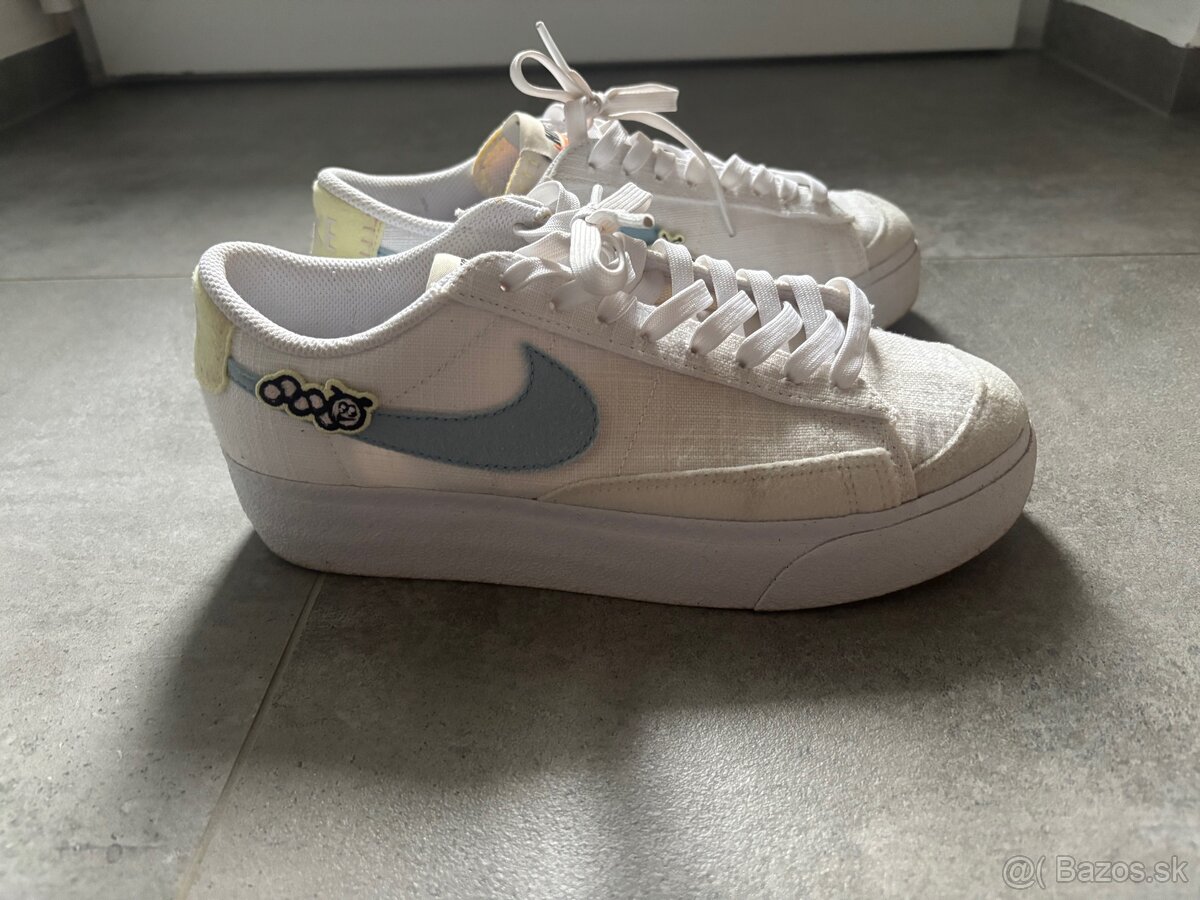 Tenisky Nike, 39
