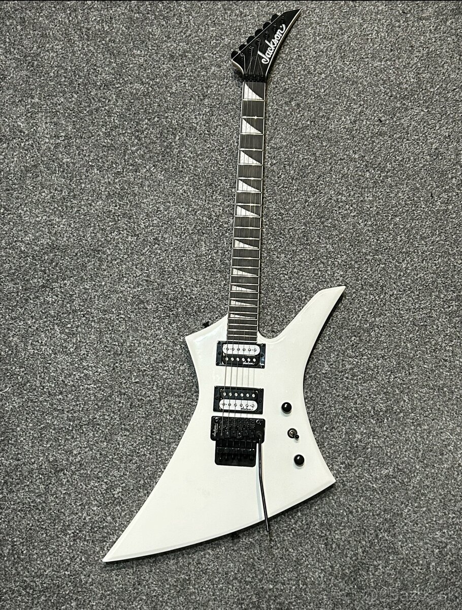 Jackson JS32 Kelly Snow White