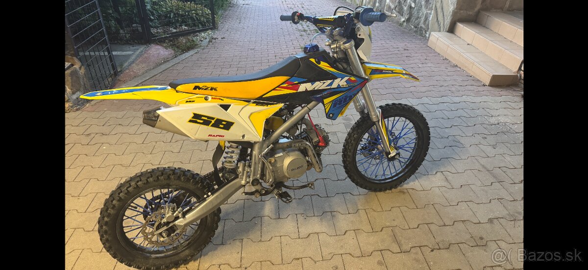 MZK 125