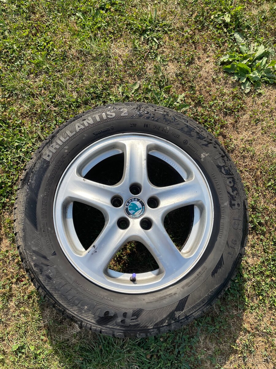 5x112 195/65R15