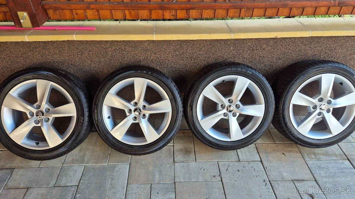 ORIG.SKODA RAPID R16 215/45/16.SKODA FABIA R16.SKODA SCALA