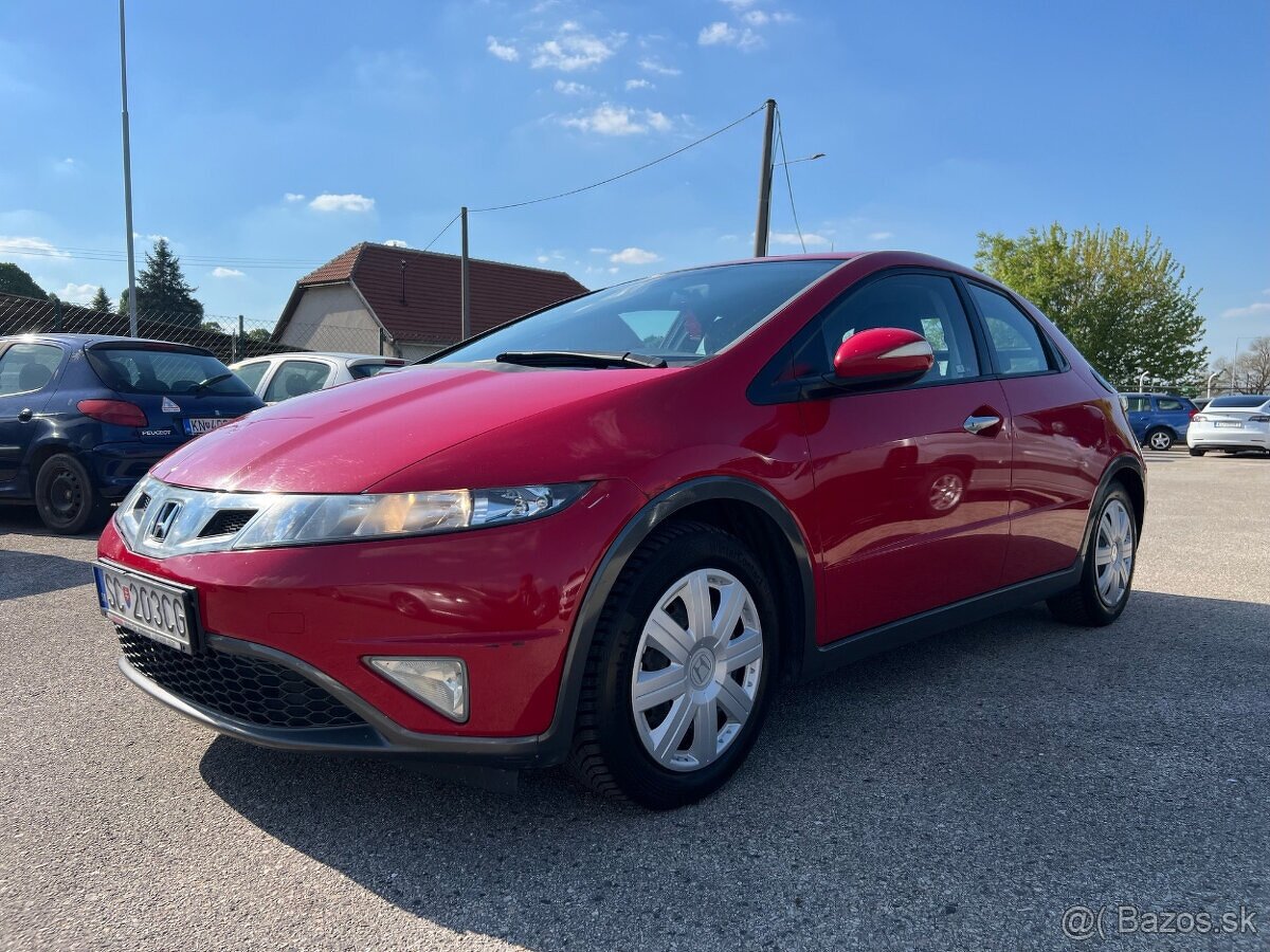 Honda Civic 1.4 VTI benzin, 73kW, MT/6, rok:08.2009.