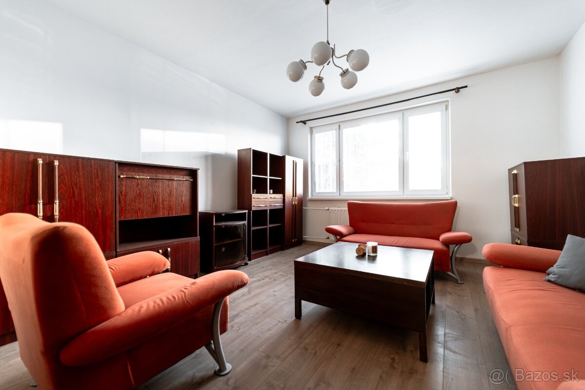 Na prenájom 4 izbový byt na ulici Bauerova na sídlisku KVP