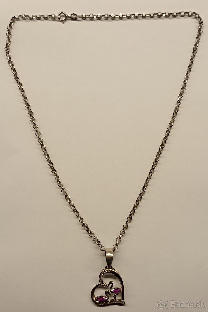Strieborná retiazka s príveskom labutí
