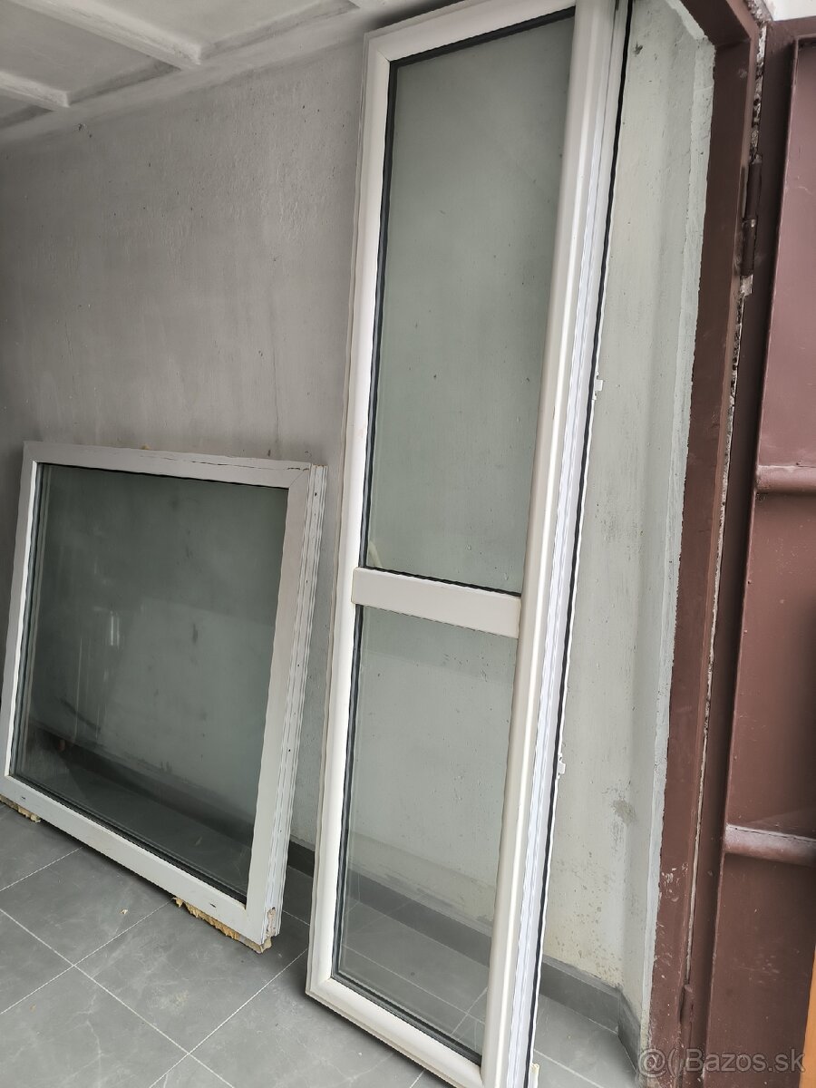 Balkónové dvere okno