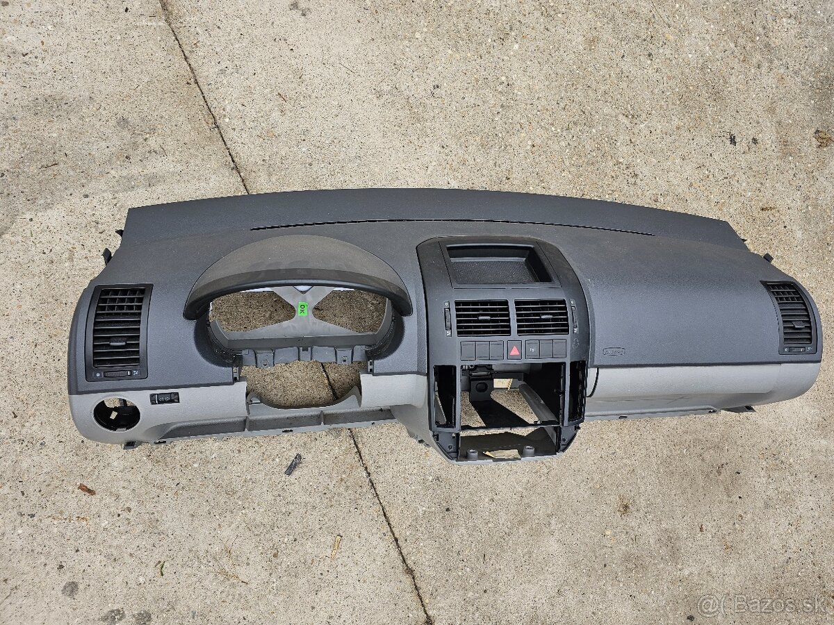 Palubná doska VW polo 9n