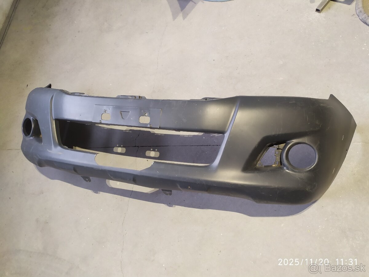 Predný nárazník Toyota Hilux rv 2012-2016 -
