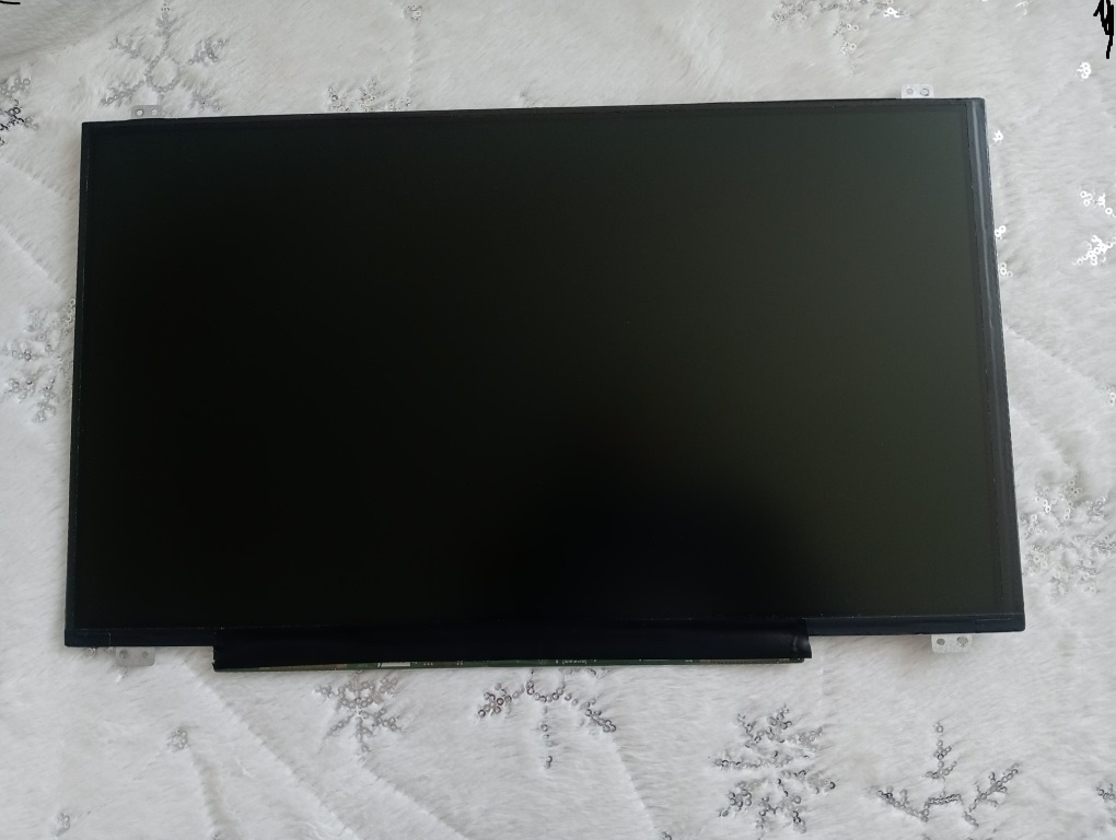 predám 15.6" LED SLIM displej , 30pin eDP , LP156WHU