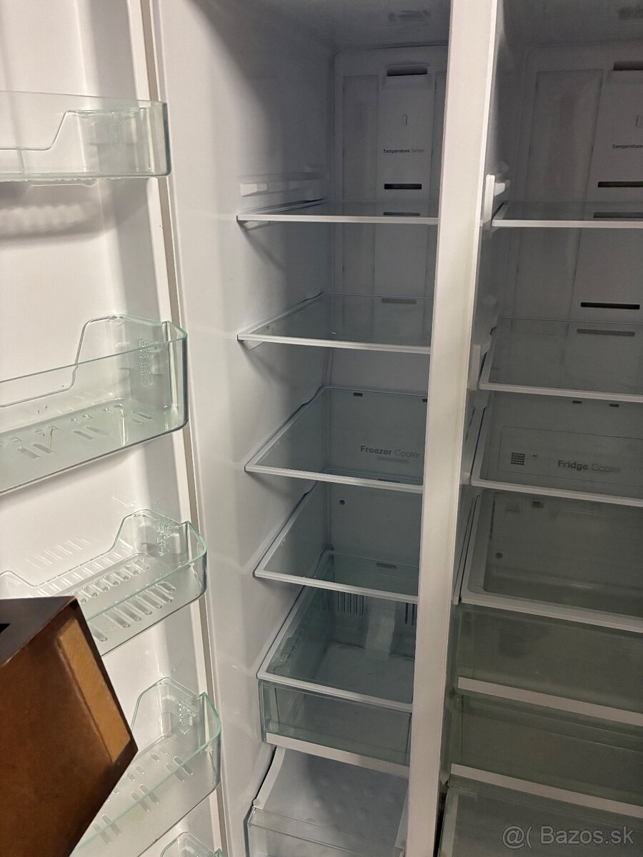 Samsung Zipel – 2-dverová chladnička (plne funkčná)