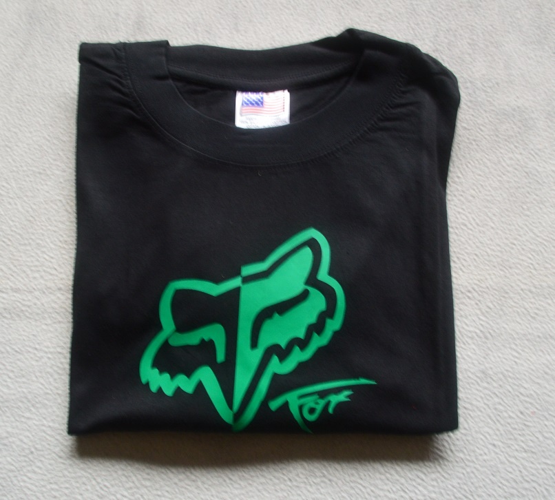 Kvalitné tričko cierne zelené fox