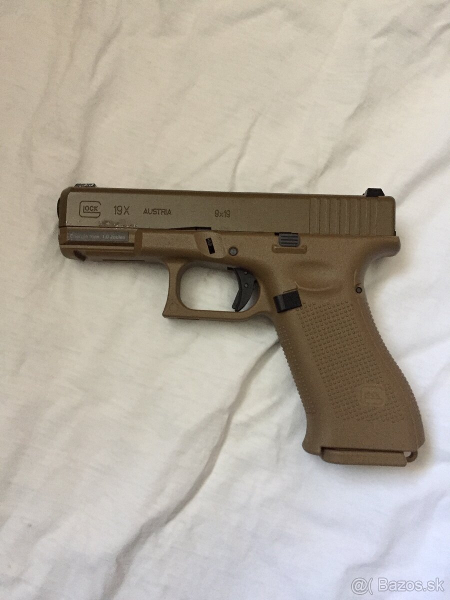 UMAREX Glock 19X TAN - posledny kus