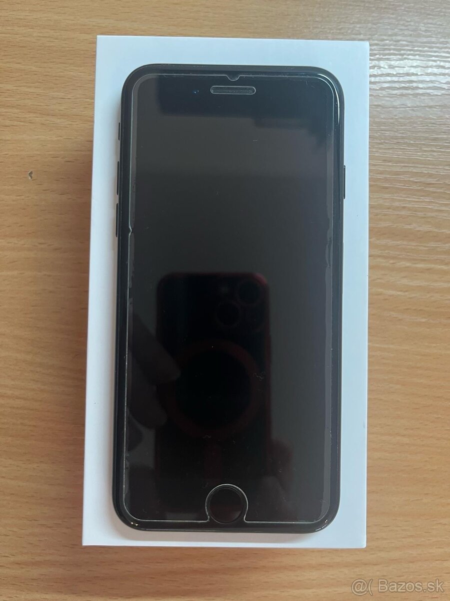 iPhone 7-32GB
