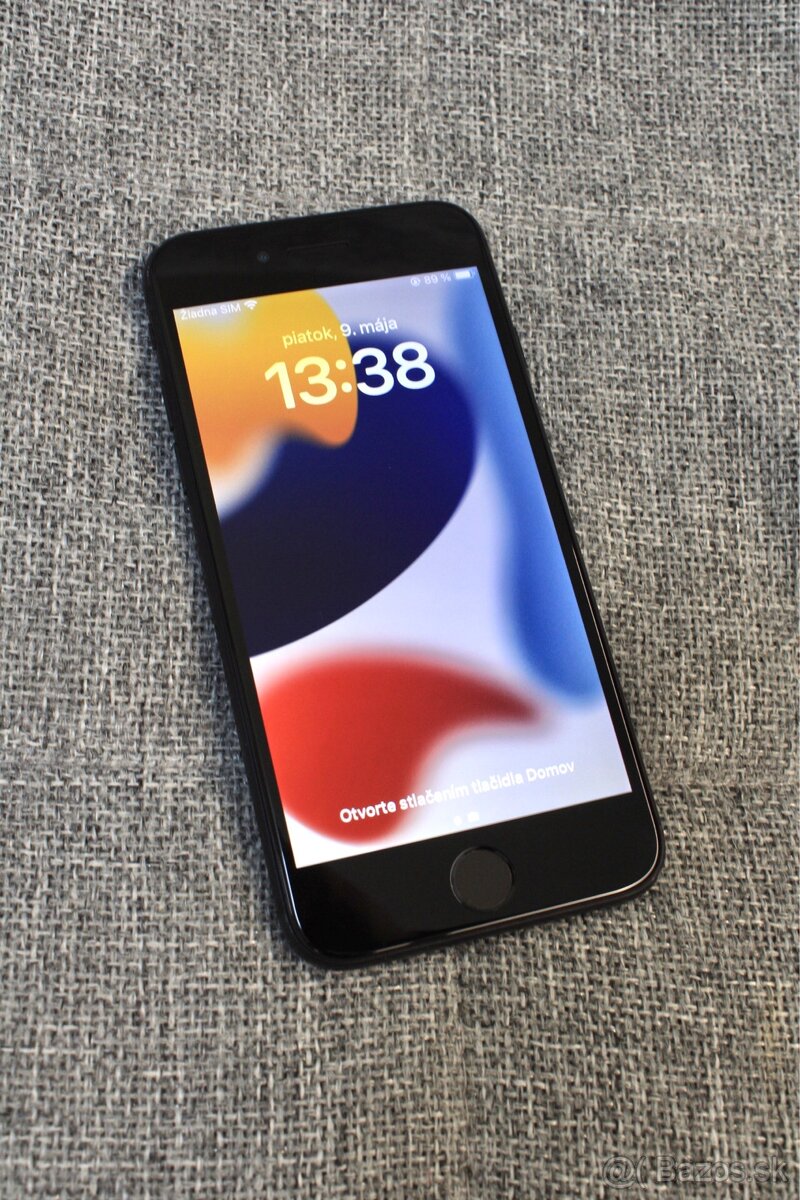 iPhone SE 2020 (2. generácie) 64GB plne funkčný