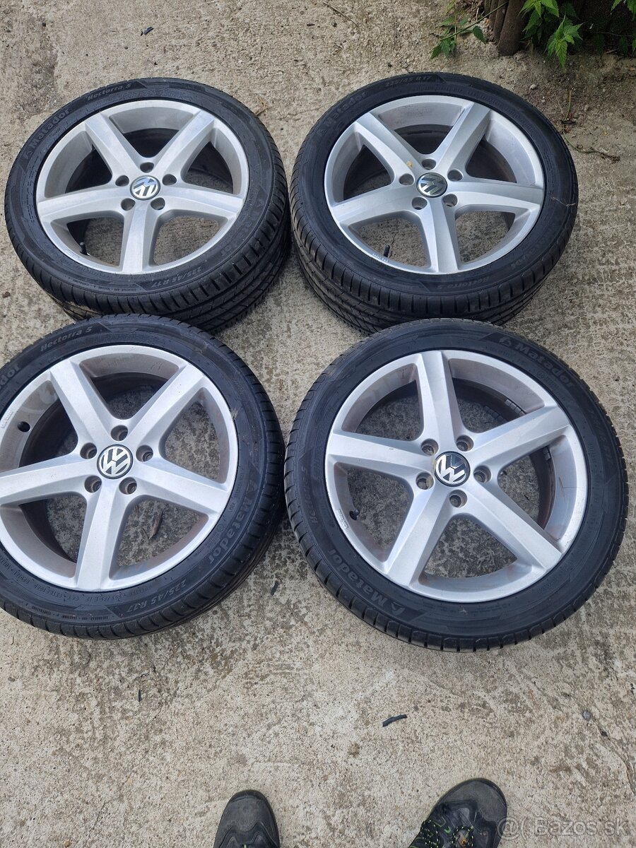 225/45 r17 94Y