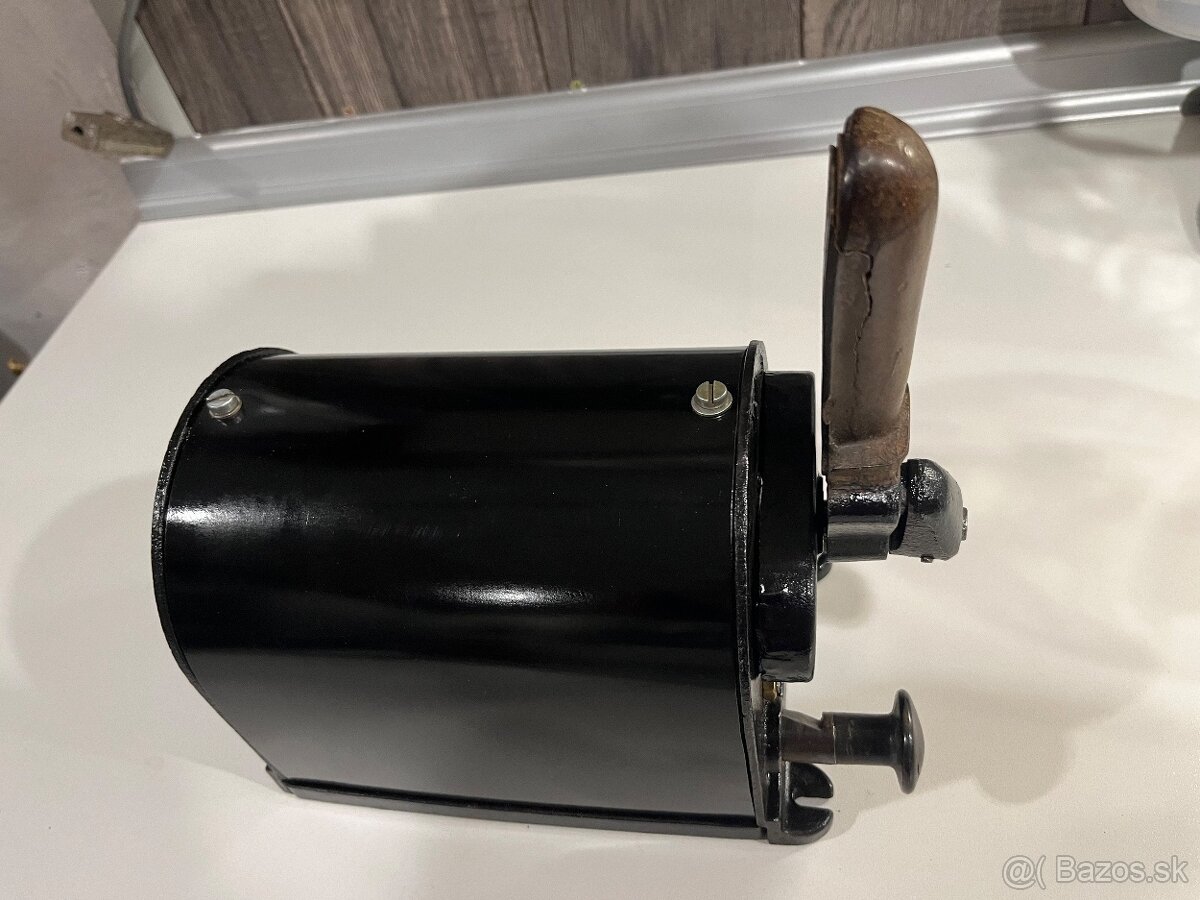 Historický nožový spínač Sinus – 500V/25A
