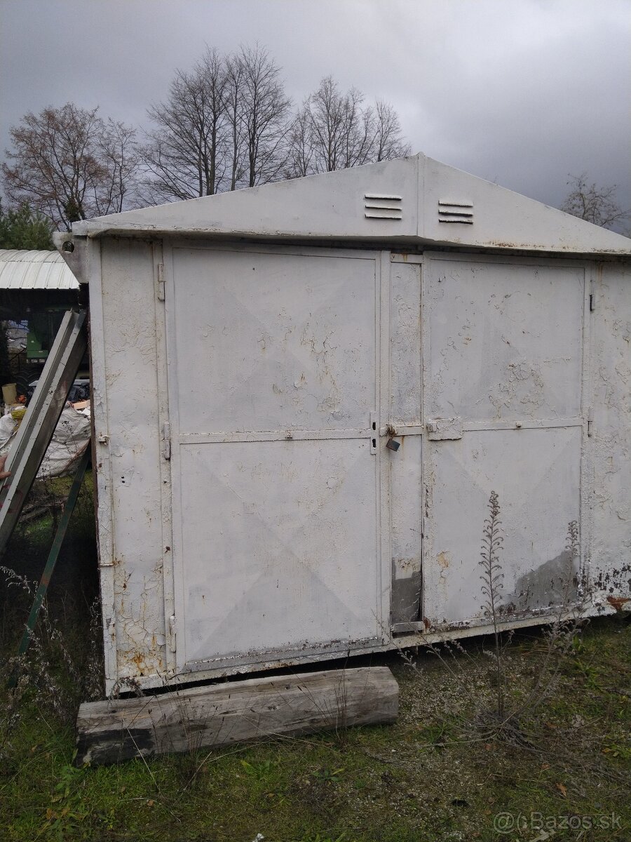 plechová búda 5x 3,2 m výška2,60m
