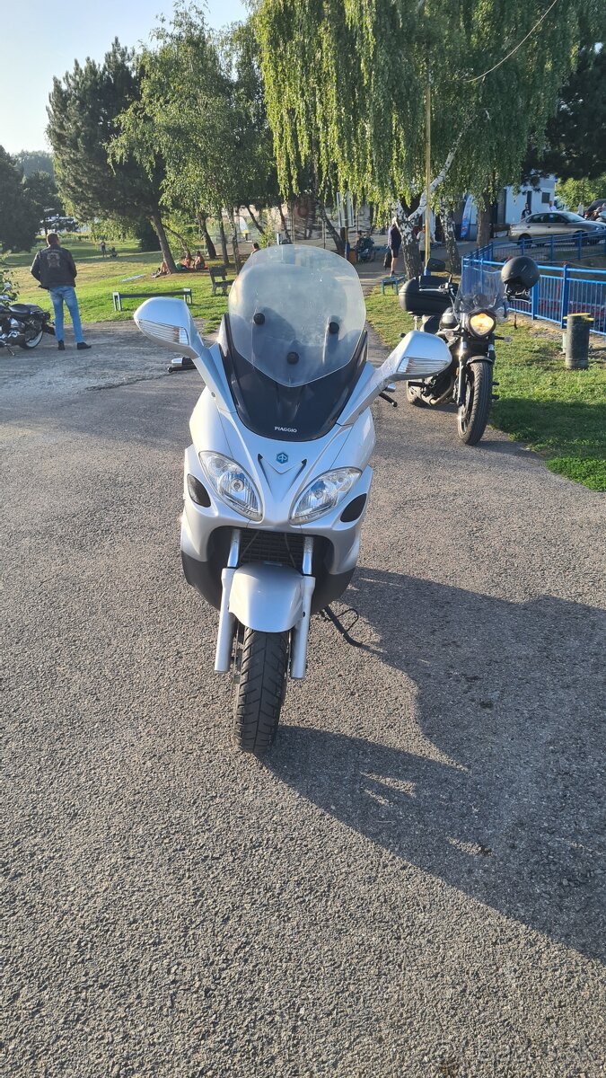 Piaggio x9 125