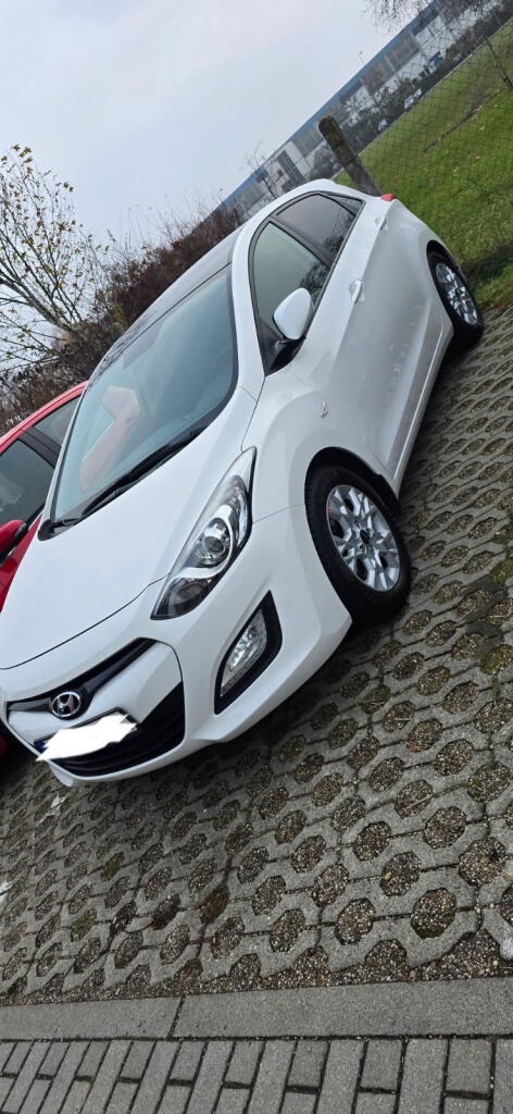 Hyundai i30 1.6mpi 88kw 120ps