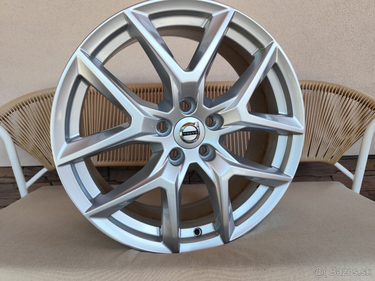 5x108 r18 hliníkové disky Volvo