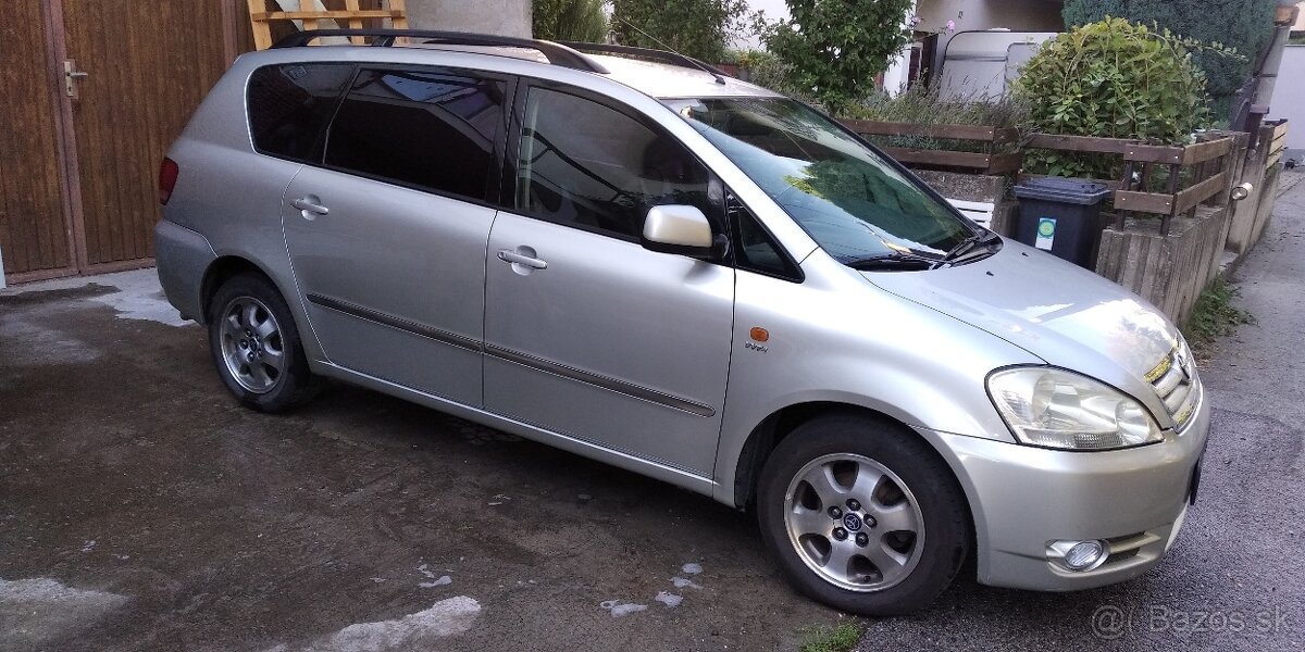 Toyota Avensis Verso 2.0 vvti LPG