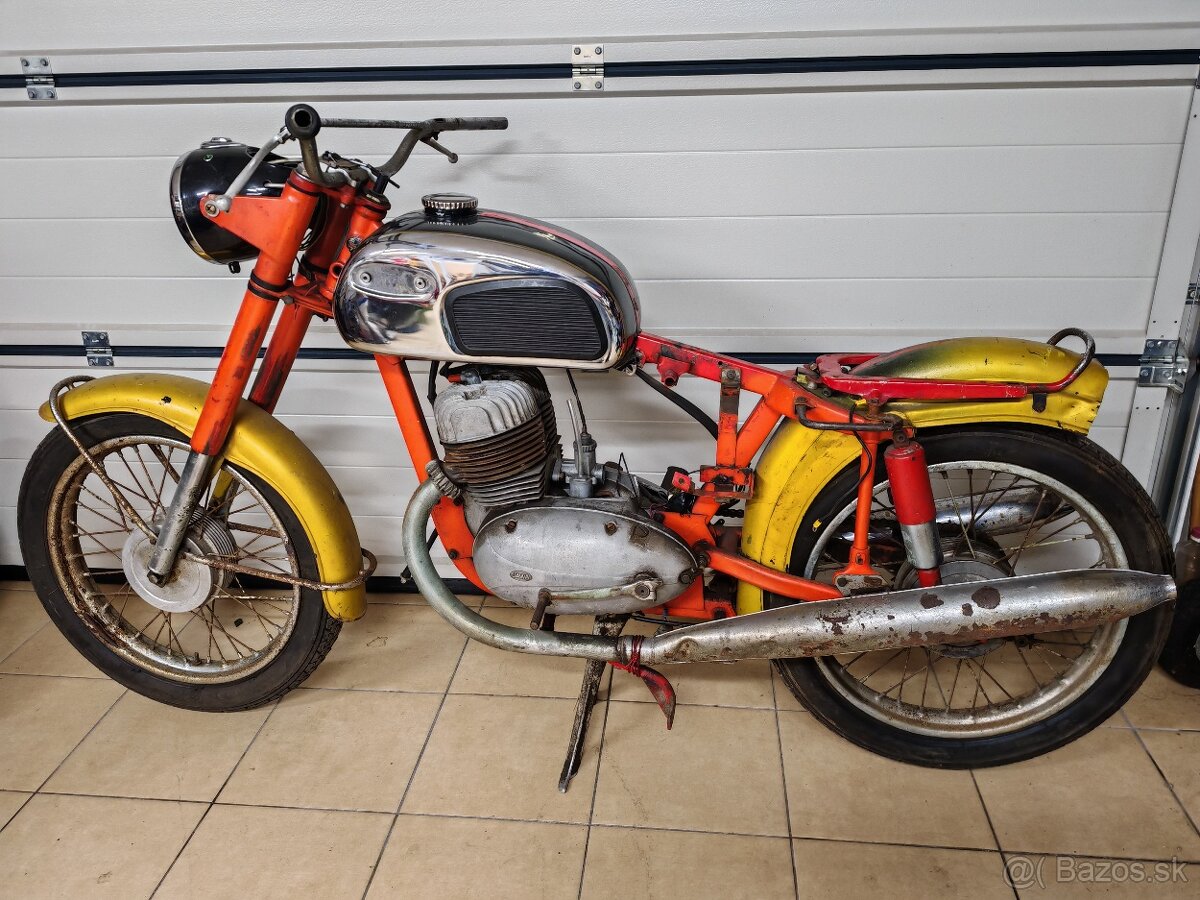 Jawa californian III