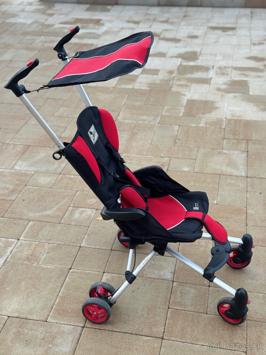 skladací kočík Geoby D888