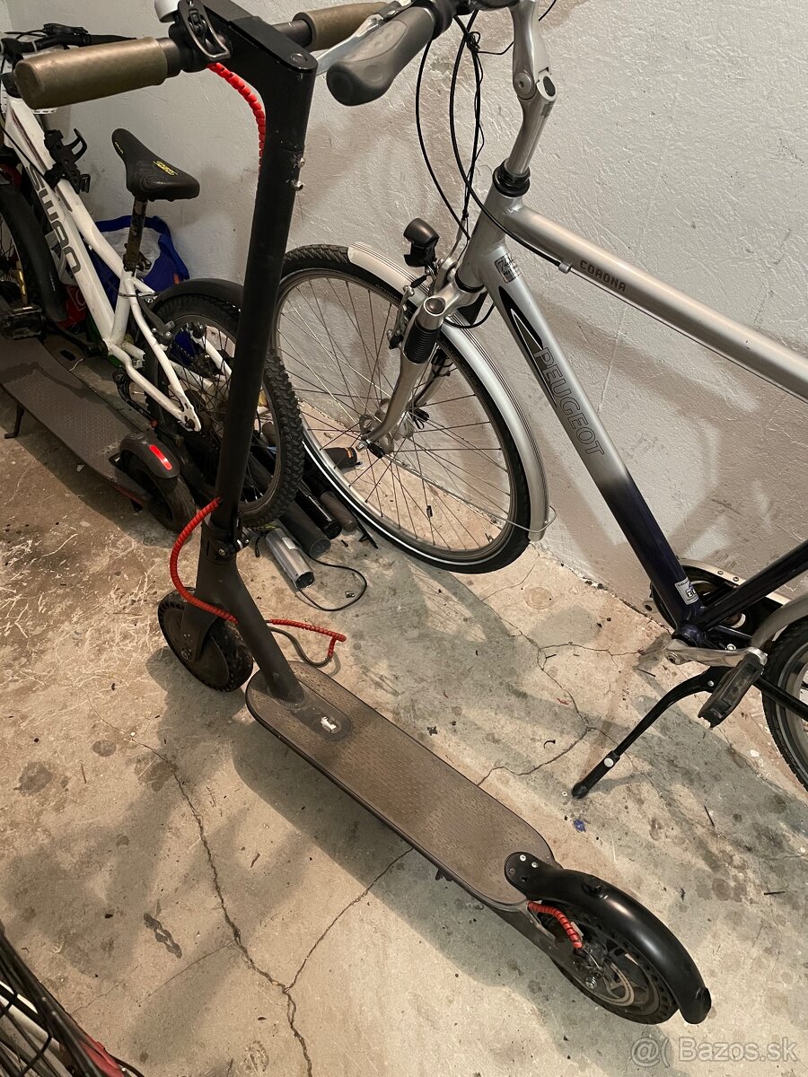 Predam kolobezku elekt. xiaomi 1 suciastky