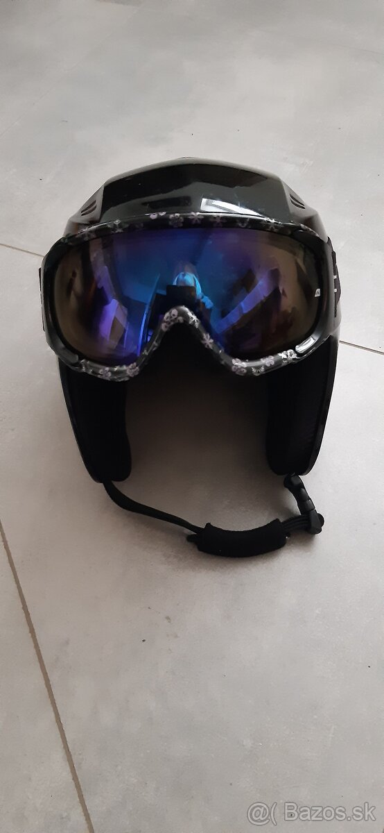 Lyziarska prilba Unisex, velkost 55 - 56 cm.