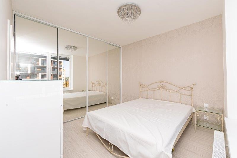 Kovová postel ručná práca 160x200cm