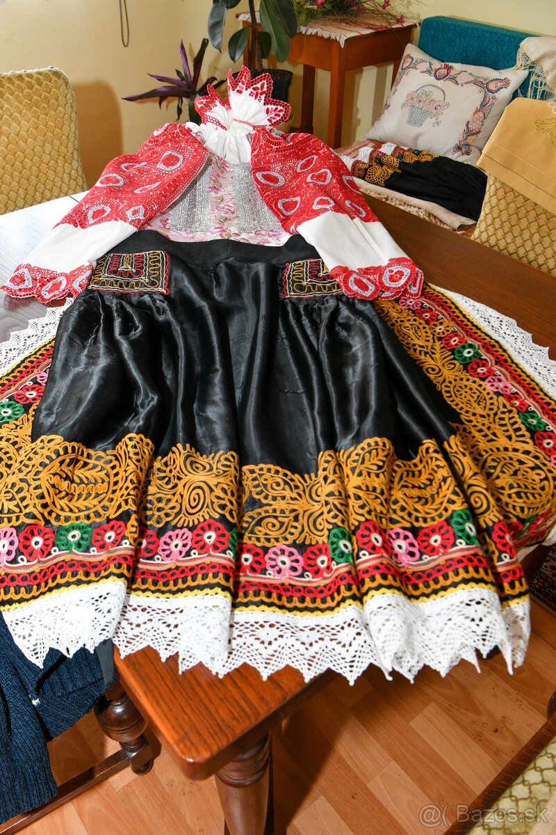 Ľudový kroj