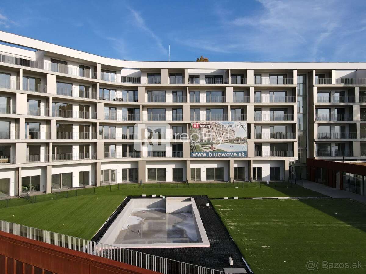 TOP INVESTÍCIA: Nový 2-izbový apartmán A8 s predzáhradkou v