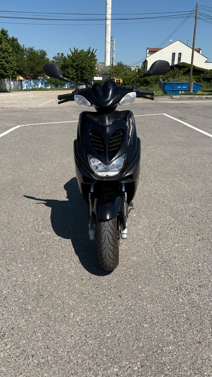 Yamaha aerox 50cc r.v 2011