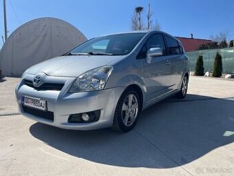 Predám Toyota Corola Verso 2.2D Pekná 258000km Top