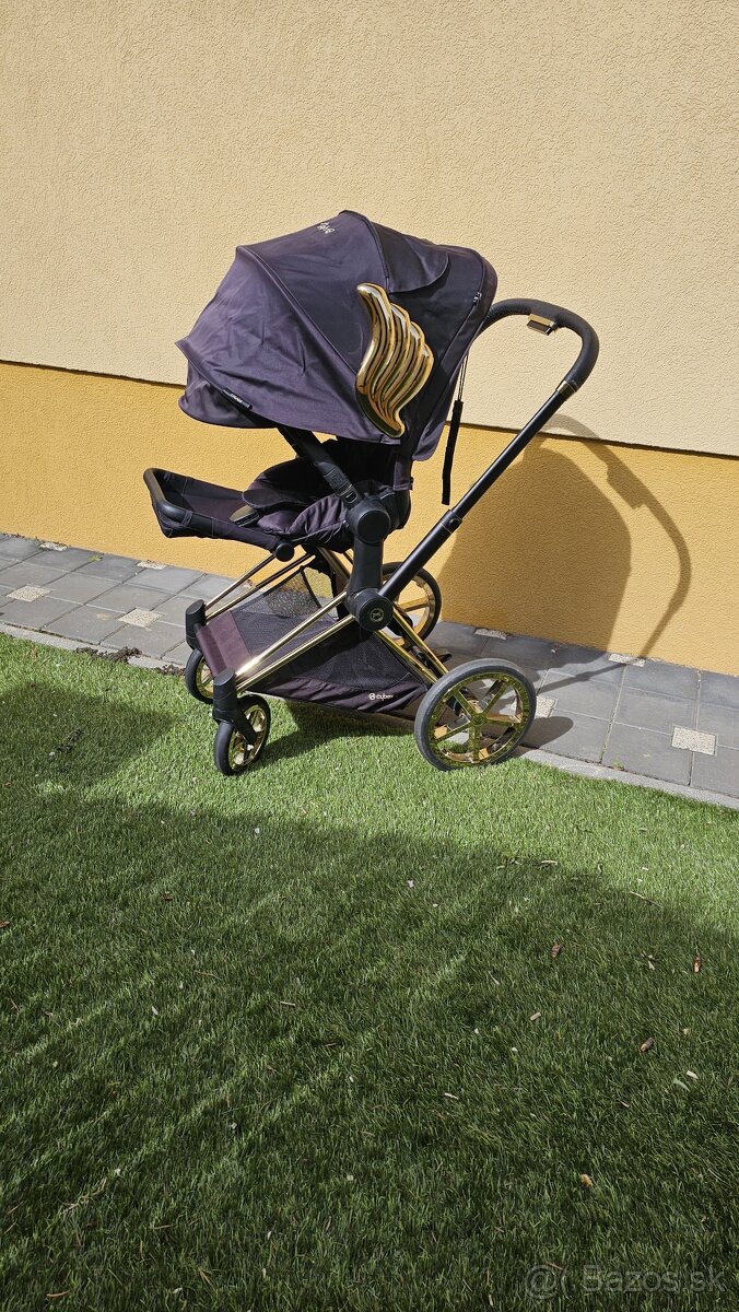 Cybex Jeremy scott