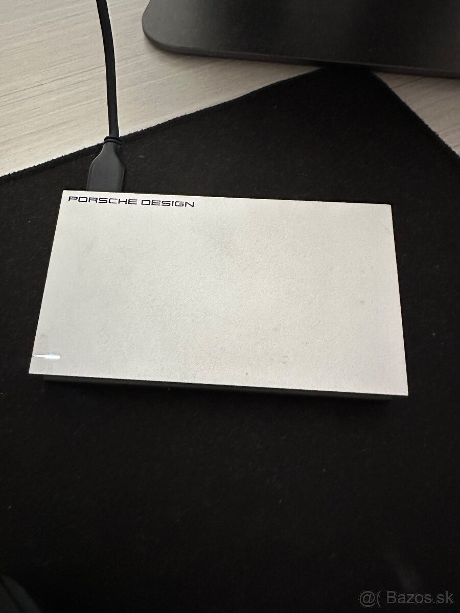 LaCie Porsche Design Mobile Drive 1TB