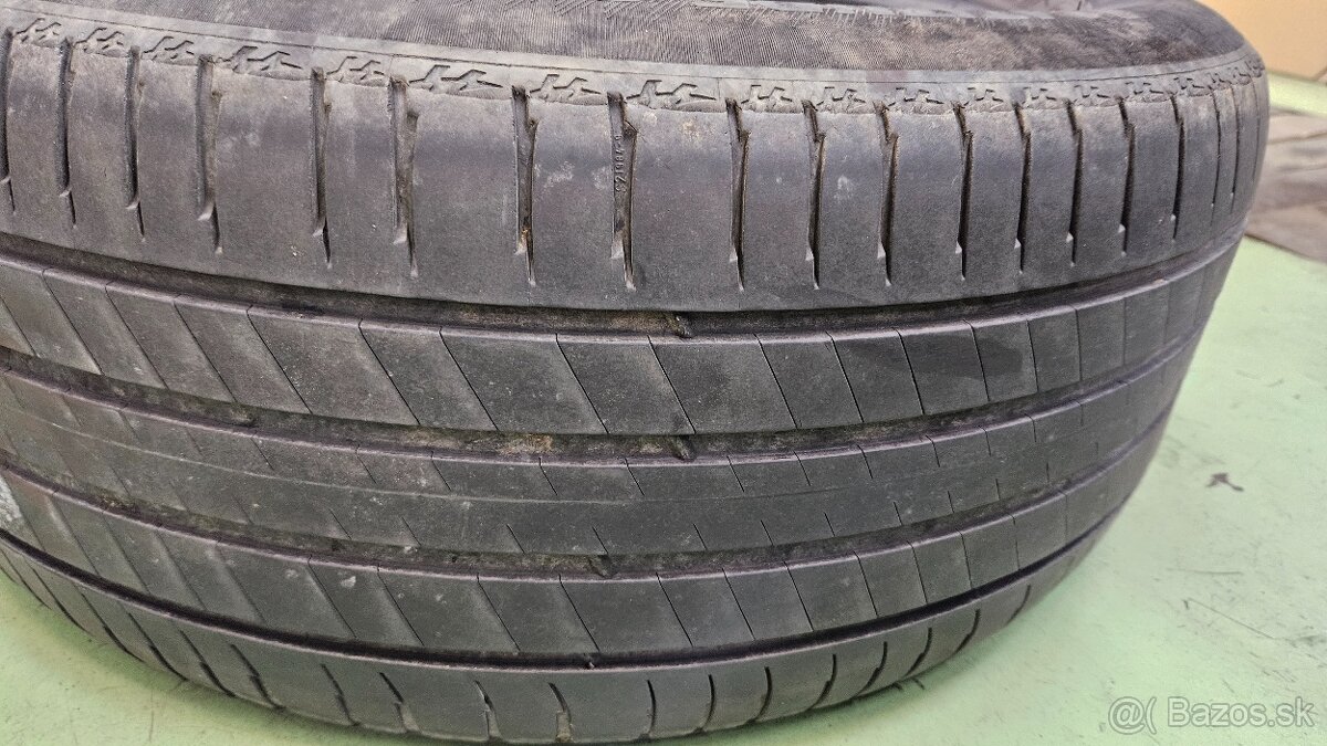 Pneumatiky 275/50R20