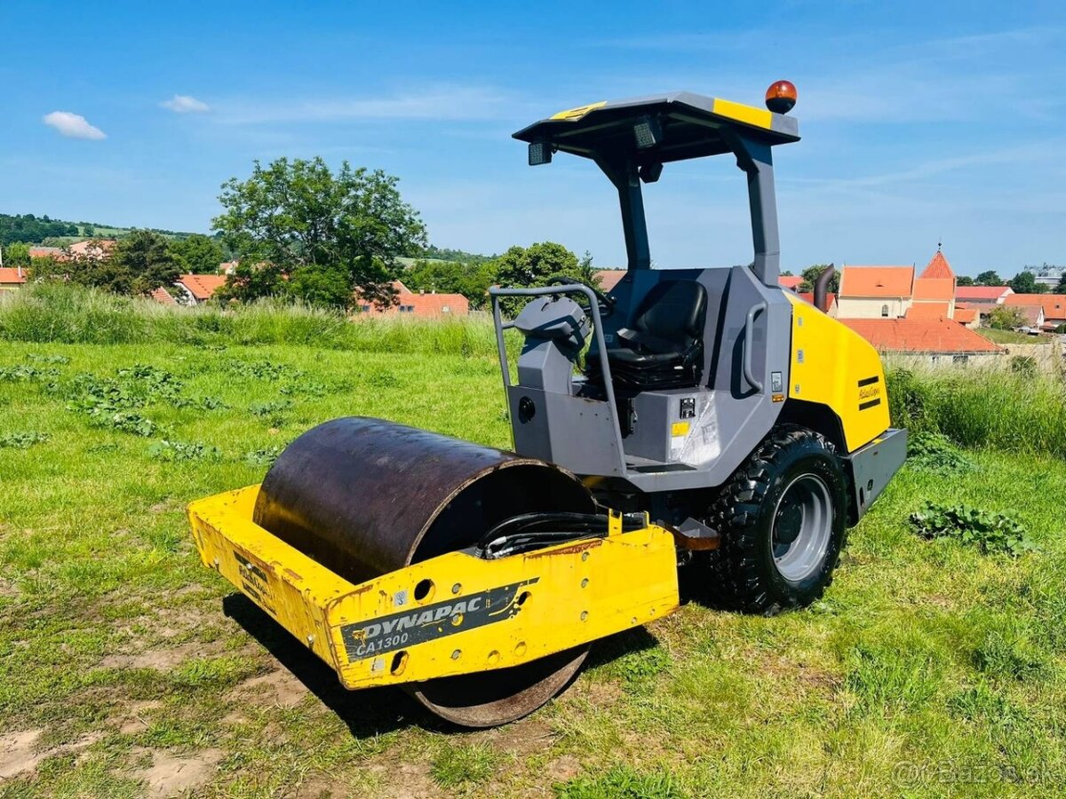 Vibračný válec Atlas Copco Dynapac CA1300