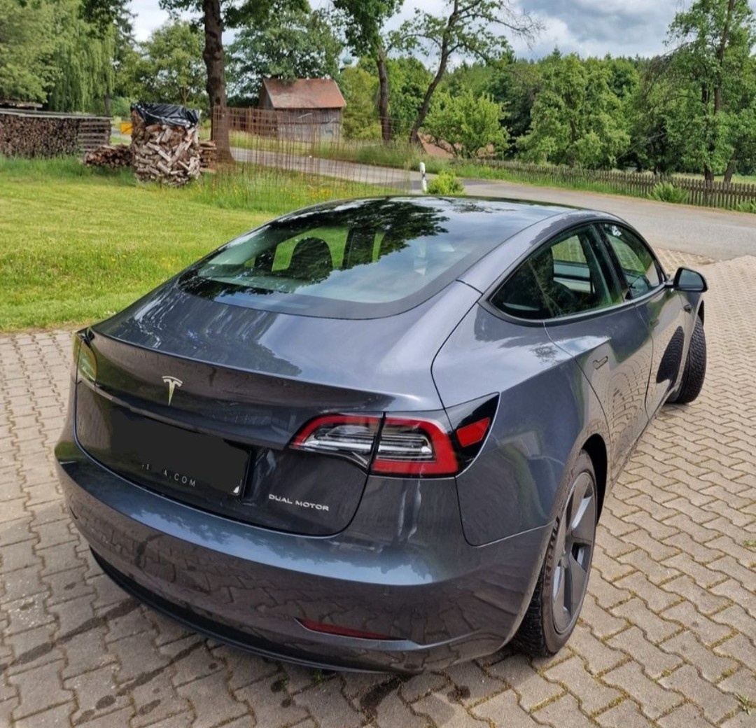 Tesla model 3, LR, AWD,r.v. 5/2021, 441 PS.