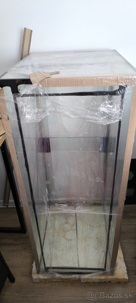 nové 200Lakvarium