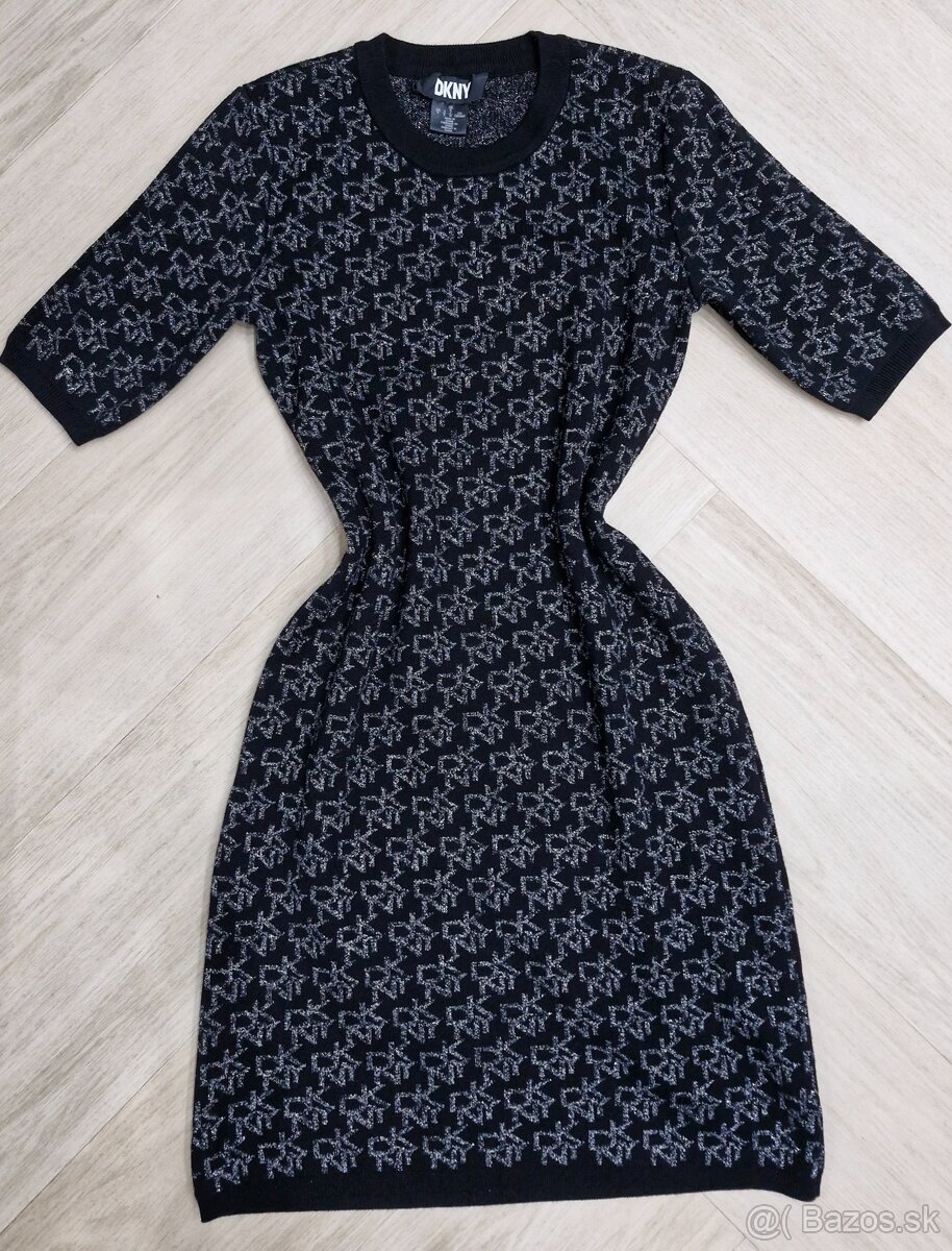 DKNY cierno strieborne monogram logovane zimne saty