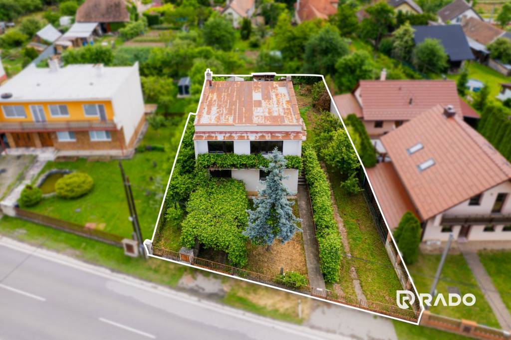 RADO | Na predaj Rodinný dom Drietoma – pozemok 745 m2